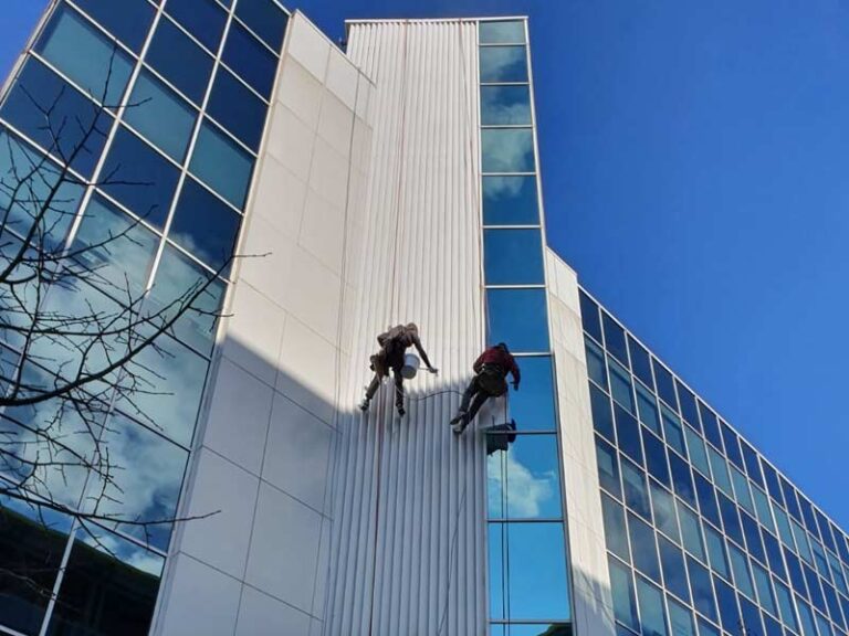 Empresa de aseo en alturas en Bogotá